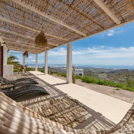 Cortijo El Albaricoque De La Sierra - De 75 Hectareas ! Nijar