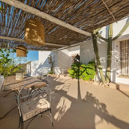 Villa Cortijo El Albaricoque De La Sierra - De 75 Hectareas !